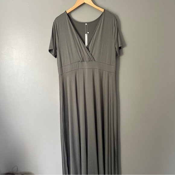 NWT Poseshe short sleeve maxi dress - Picture 1 of 6